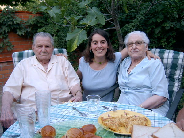 Elena-25-birthday-grandparents.jpg