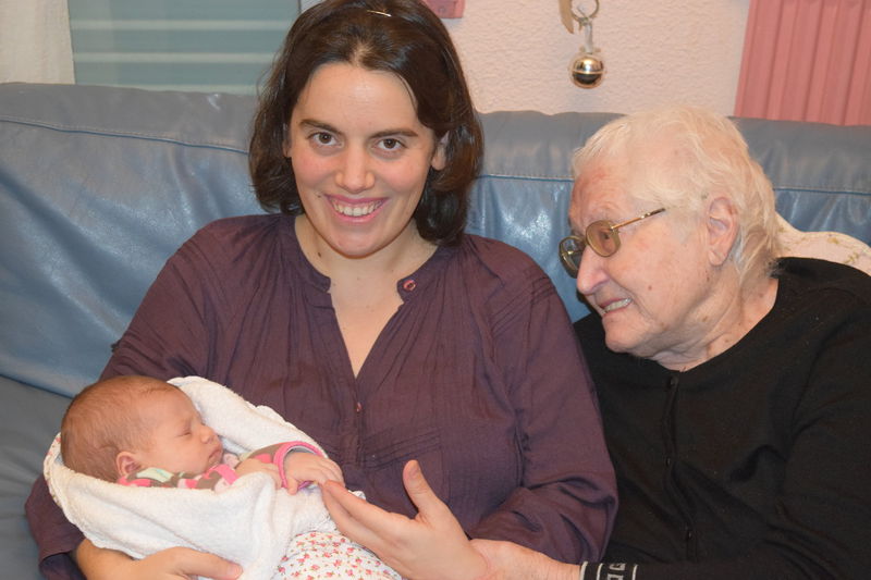 File:Julia-1stTrimester-1.jpg