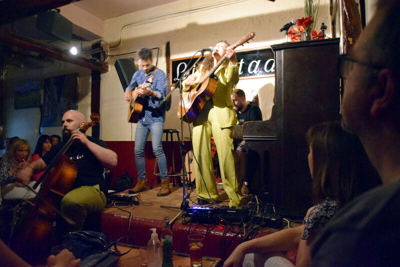 File:LauraGodo-Concierto-20May2022-3.jpg