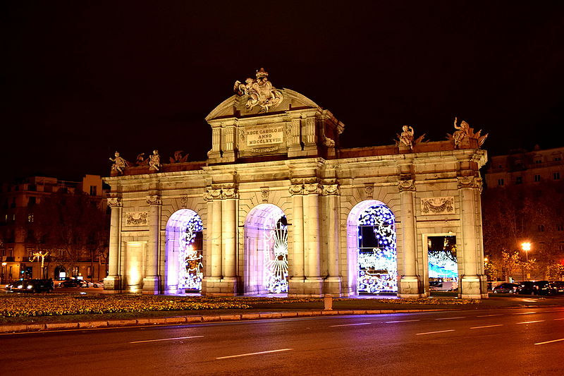 File:LightsOfMadrid-8.jpg
