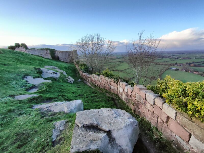 File:BeestonCastle-14Jan2023-15.jpg
