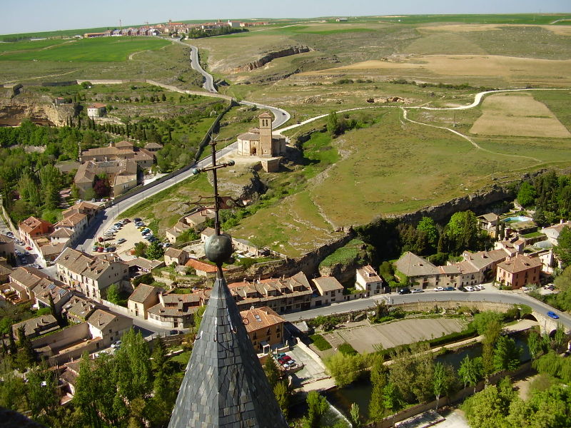File:Segovia-Apr2006-4.jpg